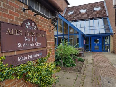 Alex Lyon House & Honey Suckle House Decarbonisation