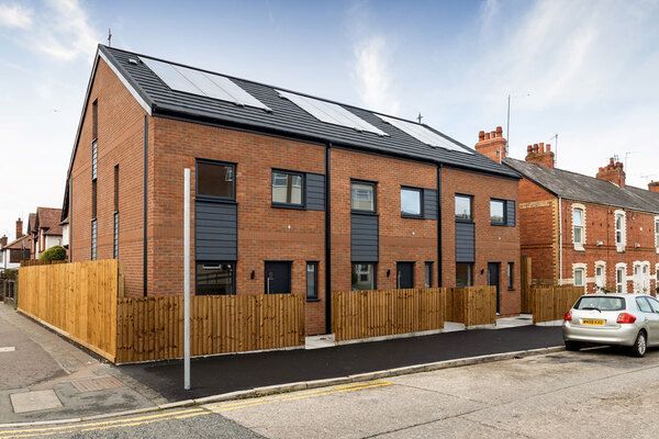 Solar PV Servicing & Maintenance - Magenta Living